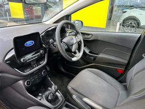 Ford Fiesta TREND CONNECTED 5DR 1.0T 100 M6 - Image 3