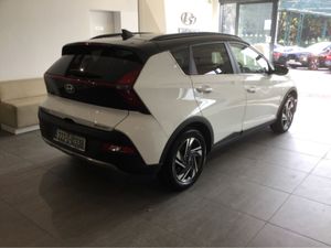 Hyundai Bayon EXECUTIVE ** BLACK ROOF ** - Image 2