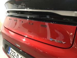 Toyota Prius PLUG-IN HYBRID ** ONLY 11 K KMS **UP - Image 4