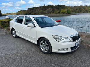 Skoda Octavia EXCLUSIVE 1.6 TDI 105HP 4DR - Image 3
