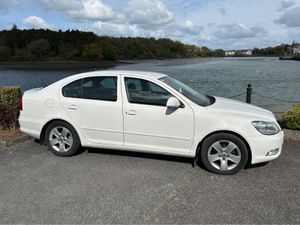Skoda Octavia EXCLUSIVE 1.6 TDI 105HP 4DR - Image 4