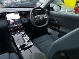 Citroen C5 Aircross Plus Hybrid - Image 2