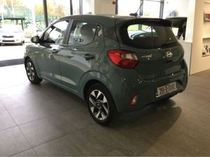 Hyundai i10 AUTOMATIC - Image 4