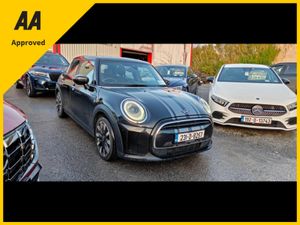 Mini Cooper 2023 Auto Exclusive 5 Door 37369kms - Image 2