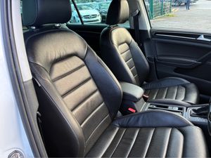 Volkswagen Golf ( 202 REG 1.4 TSI LEATHER LEATHER - Image 4