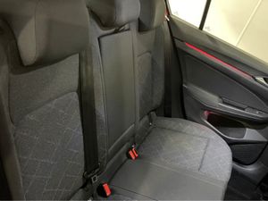 Volkswagen Golf LIFE 2.0 TDI - Image 4