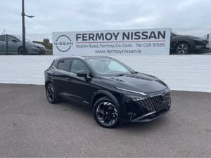 Nissan Qashqai SV Premium HYBRID Automatic Heated - Image 4