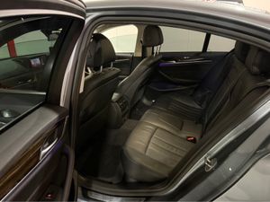 BMW 5-Series 520D SE 4DR AUTO - Image 3