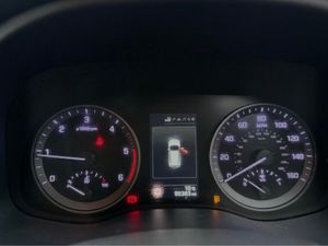 Hyundai Tucson 1.7 CRDI PREMIUM BL/DR 2WD 5DR - Image 2