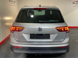 Volkswagen Tiguan COMFORTLINE 2.0 TDI 115BHP 115HP - Image 2