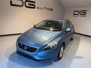 Volvo V40 LOW KMS - AUTO - NEW NCT - REVERSE CAMER - Image 3