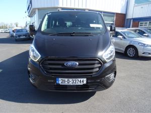 Ford Transit Custom KOMBI  9 SEATER TREND . 2.0L 1 - Image 2