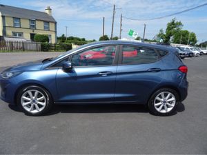 Ford Fiesta TREND CONNECTED 1.1 075 M5 4DR - Image 4