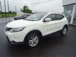 Nissan Qashqai 1.5 SV  Model - Image 3