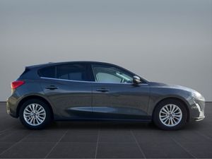 Ford Focus 1.0 T TITANIUM ED MHEV EBST - Image 3