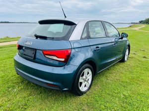 Audi A1 1.0 AUTO//FINANCE AVAILABLE//TWO TONE - Image 4