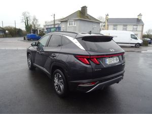Hyundai Tucson IX35 EXECUTIVE PLUS DIESEL 5 5DR - Image 3