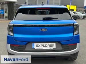 Ford Explorer Select RWD 82kWh -  Extended Range 2 - Image 3