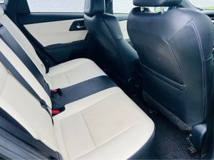 Toyota Auris HYBRID/ AUTO FINANCE PACKAGE AVAILABL - Image 4