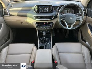 Hyundai Tucson EXECUTIVE 1.6 DIESEL 5DR - Image 2