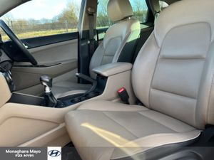 Hyundai Tucson EXECUTIVE 1.6 DIESEL 5DR - Image 4