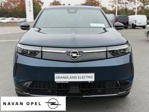 Opel Grandland GS-Line Electric 210Ps 520Km Range - Image 3