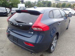 Volvo V40 2.0 D4 SE LUXURY PLUS DIESEL AUTOMATIC / - Image 3