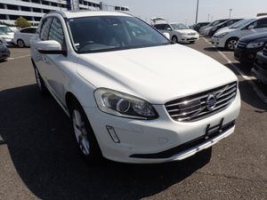 Volvo XC60 2.0 D4 DIESEL SE LUXURY PREMIUM AUTO ** - Image 3