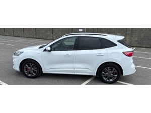 Ford Kuga 1.5 TDCI ST-LINE EDITION 120PS 5DR - Image 3
