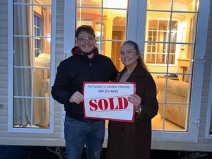 ONE LOOK AND THEY FELL IN LOVE - Image 2