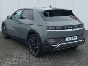Hyundai IONIQ Electric Premium - Image 3