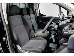 Peugeot Partner Pro Plus 1.5 Diesel 100HP 1T Long - Image 3