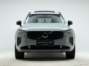 Volvo XC90 PLUS T8 PHEV AWD AUTO *7 SEATER* - Image 2
