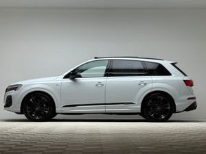 Audi Q7 55 TFSI E S LINE BLACK ED QUATTRO - Image 4