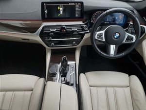 BMW 5-Series 520d M Sport - Image 4