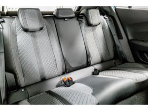 Peugeot 2008 E-Allure 54kWh Auto 156HP - Protectio - Image 4