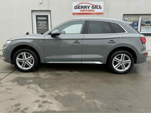 Audi Q5 2.0TFSIE S LINE 50 Quattro Petrol Plug - i - Image 4