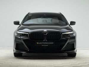 BMW 5-Series 530E M SPORT - Image 2