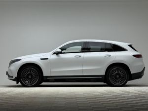 Mercedes-Benz EQC 400 AMG LINE PREMIUM 4MATIC - Image 4