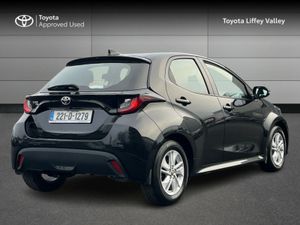 Toyota Yaris 1.0 LUNA 4DR - Image 2