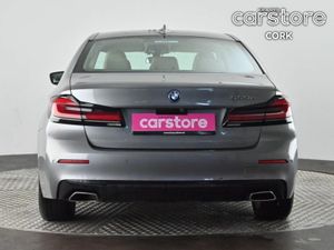 BMW 5-Series 530e SE - Image 4