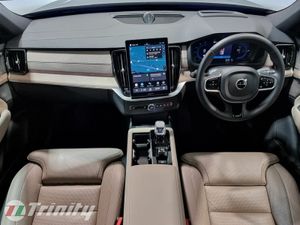 Volvo XC90 ** ULTRA ** T8 2.0 PHEV ** AWD ** AUTOM - Image 2