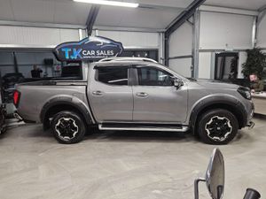 19 NISSAN NAVARA TEKNA - Image 2