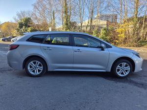 TOYOTA COROLLA/2022/IRISH CAR/1.8 PETROl HYBRID - Image 4