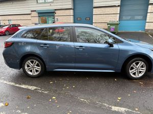 TOYOTA COROLLA/2022/IRISH CAR/1.8 PETROL HYBRID - Image 4