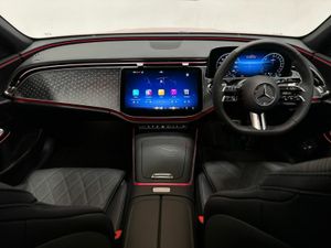 Mercedes-Benz E-Class E300 e AMG Line Edition + PH - Image 4