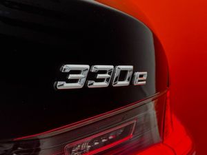 BMW 3-Series 330E M SPORT #75 - Image 4