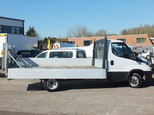 2020 Iveco Daily Dropside Van with Tail Lift - Image 3