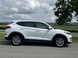 Hyundai Tucson 2017 Executive 1.7 Diesel - Image 3