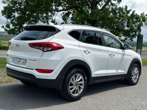 Hyundai Tucson 2017 Executive 1.7 Diesel - Image 4